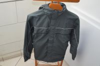 Winterjacke mit Kapuze Jungenjacke Jacke gr 164 TOP-Zustand Nordrhein-Westfalen - Lippstadt Vorschau