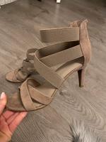 Pumps in beige Düsseldorf - Eller Vorschau