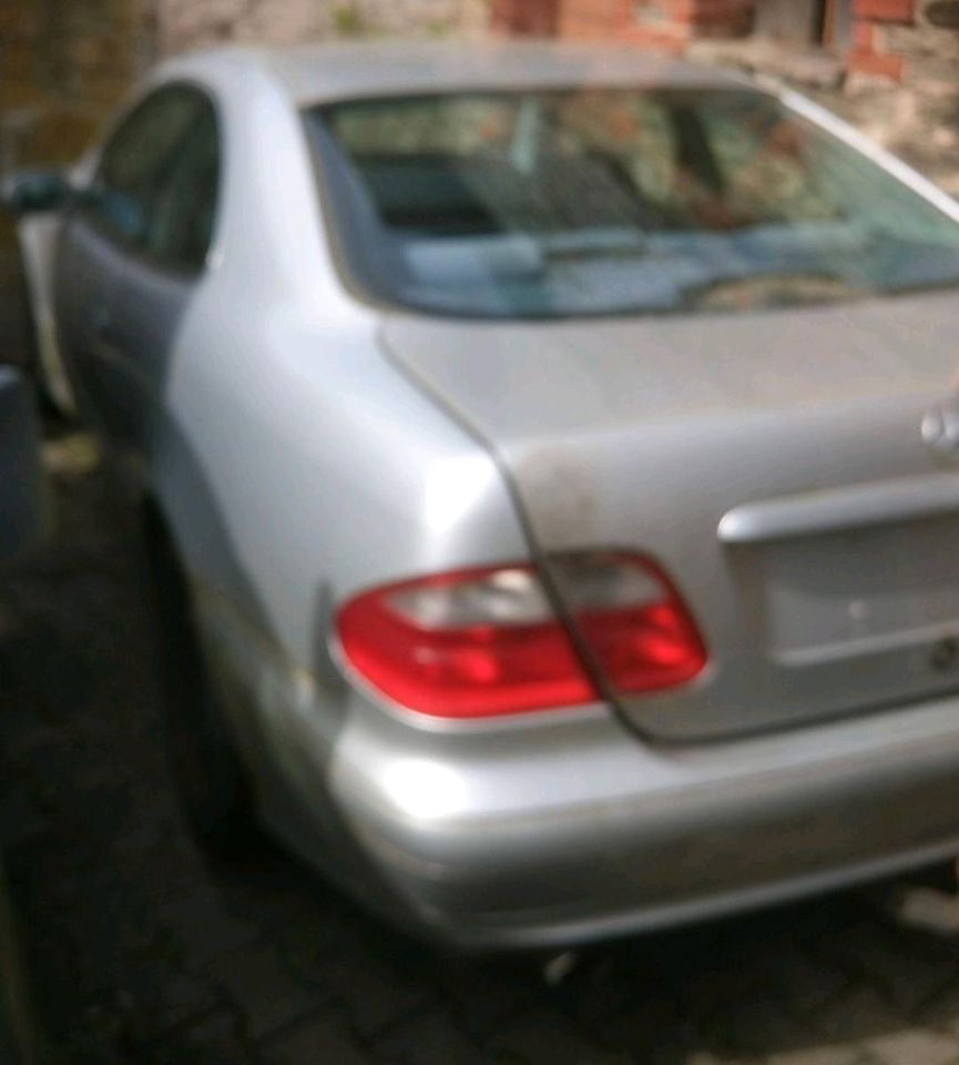 Mercedes Technikpaket 230k CLK in Irmenach