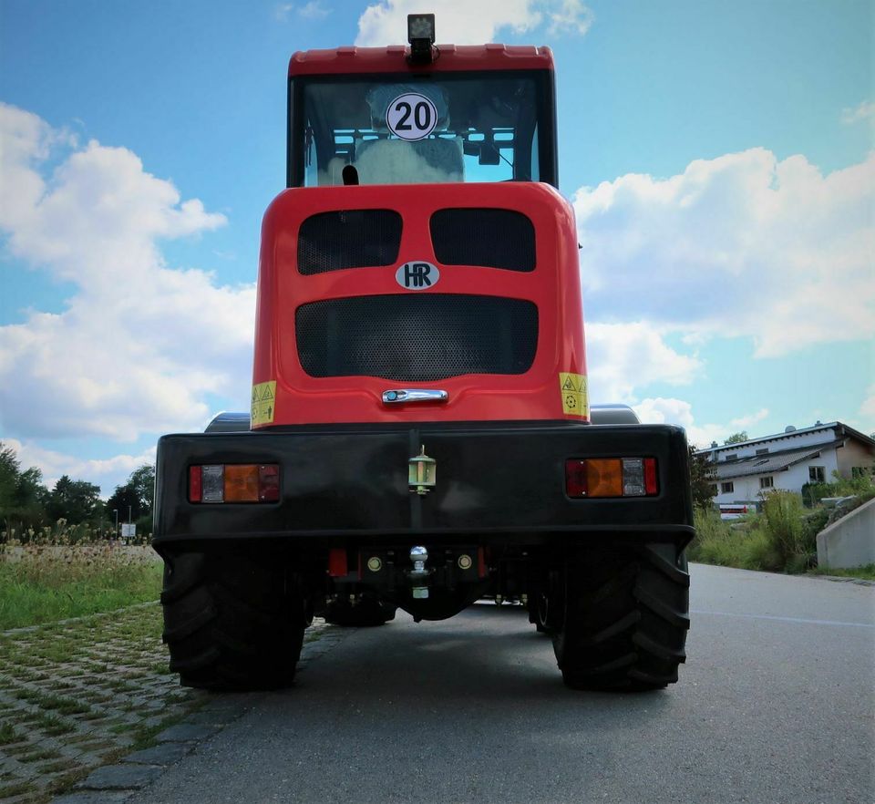 Hoflader H&R 2710 mit Neuem Euro 5 Motor und 2 Jahre Garantie in Falkenberg