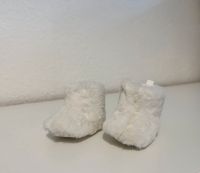 Next Baby Newborn Boots Stiefel Babyschuhe Größe 16,5 Brandenburg - Potsdam Vorschau