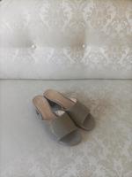 Sandalen in 38 von Gabor im gold Nürnberg (Mittelfr) - Gebersdorf Vorschau