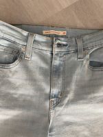 Levi’s Jeans hellblau elastisch W28 Länge 30 Hessen - Dreieich Vorschau