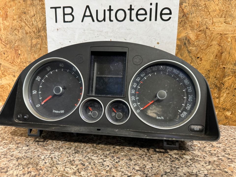 VW Golf 5 GTI Tacho Kombiinstrument 1K6920862 in Bottrop