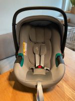 Britax Römer BABY-SAFE 3 i-SIZE neuwertige Nordrhein-Westfalen - Halver Vorschau