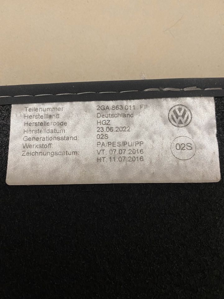 VW T-Roc Fußmatten Matten in Bremen