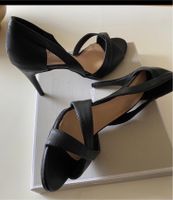 Damenschuhe Pumps  Schwarz Leder Größe 41 NEU!! Nordrhein-Westfalen - Pulheim Vorschau