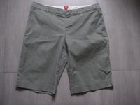 Esprit kurze Hose Shorts Baumwolle Gr. 44 Hessen - Solms Vorschau