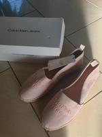 Calvin Klein Espadrilles  Alt-Rosa Neu Gr.41 Plateau Sachsen-Anhalt - Oschersleben (Bode) Vorschau