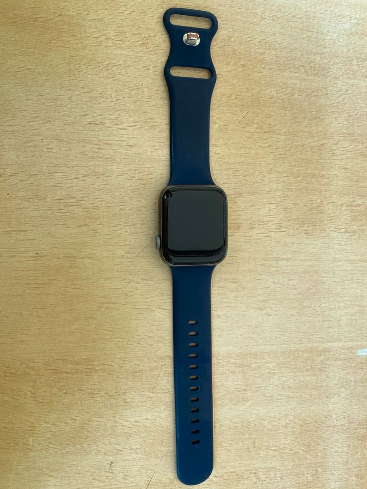 apple watch series 5 in Marktoberdorf