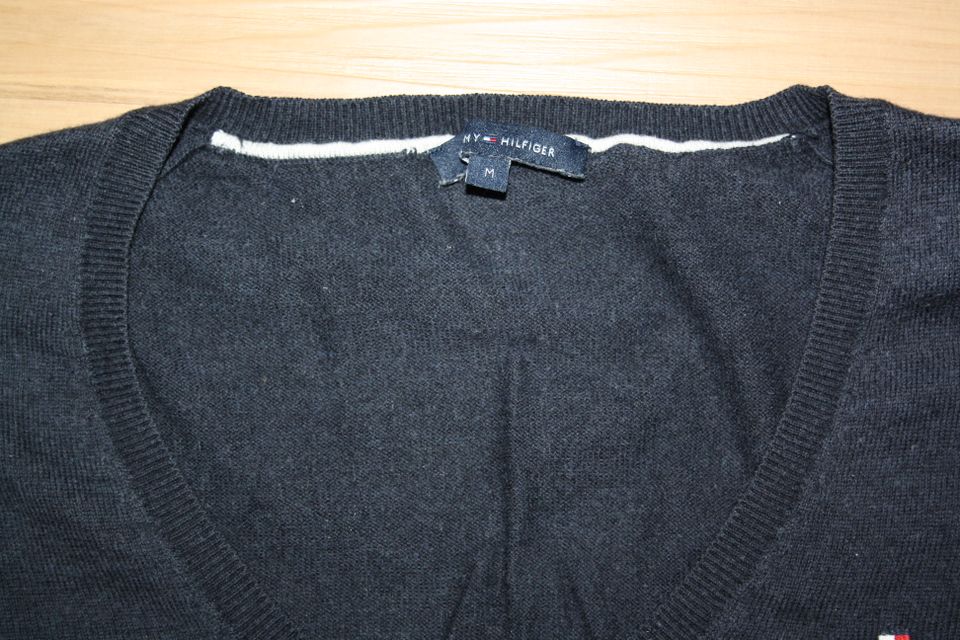 Tommy Hilfiger Pullover V Neck in Wuppertal