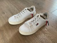 NEUWERTIGE DAMEN TOMMY JEANS SNEAKER SCHUHE Gr. EUR 39 Rheinland-Pfalz - Dichtelbach Vorschau