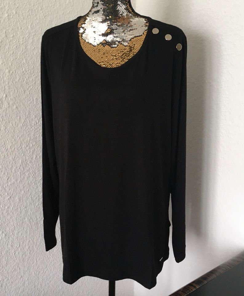 Sommerhose, Tunika,Steppjacke, Kleid, Bluse, Weste, Shirt in Kornwestheim