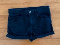 Schöne Shorts für Mädchen in schwarz Gr 140 von H&M Kr. Dachau - Bergkirchen Vorschau