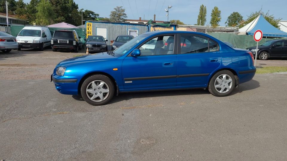 Hyundai Elantra 1.6 Edition Plus 4 Lim. in Neustadt an der Weinstraße