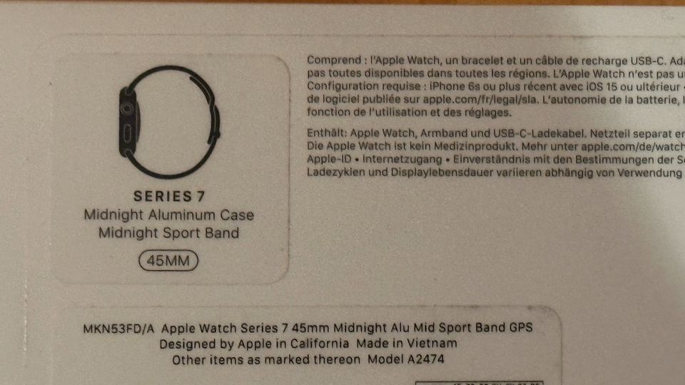 Apple Watch Series 7 45mm GPS Midnight Aluminium Case +Sport Band in Schnaittach