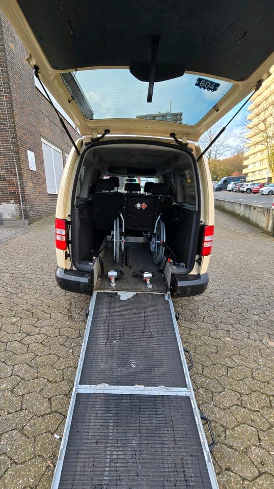Vw Caddy Automatik mit Rampe für Rollstuhl in Wuppertal