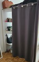 Ein Kleiderschrank mit Vorhang München - Allach-Untermenzing Vorschau