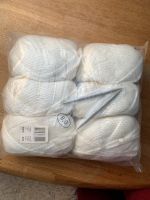 6x100g Strickgarn mit passender Rundstricknadel weiß Wolle chunky Baden-Württemberg - Schwäbisch Gmünd Vorschau