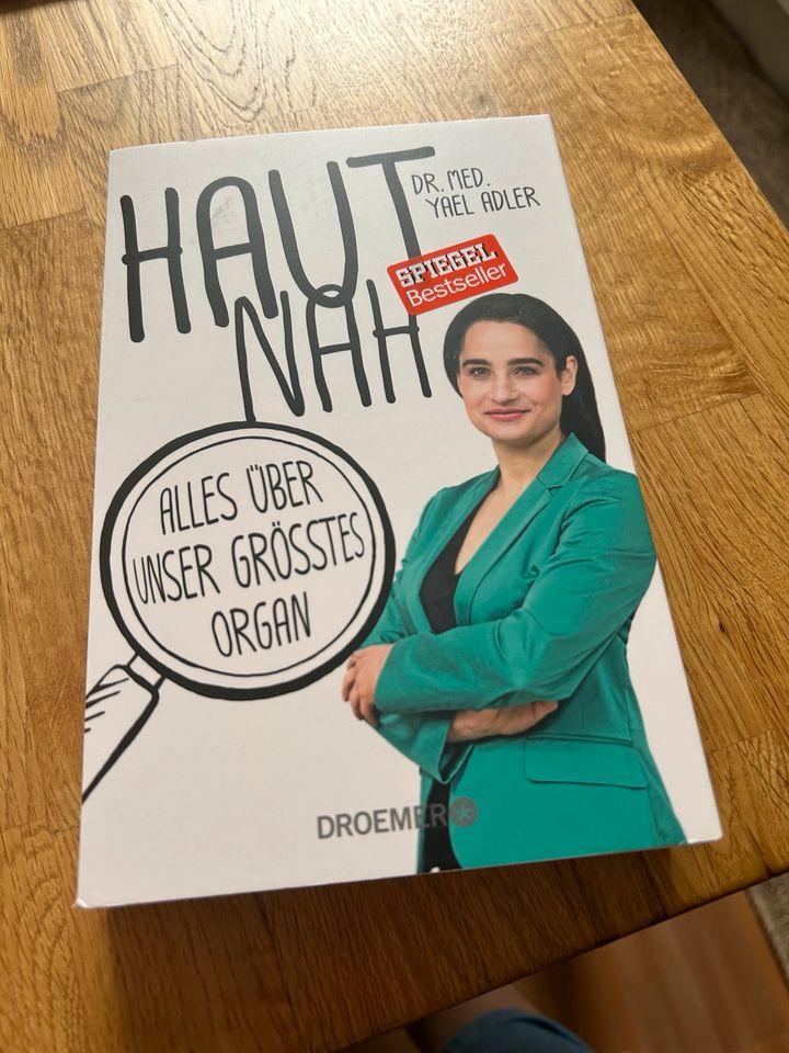 Buch Haut Nah Dr. Med. Yael Adler in Heilbad Heiligenstadt