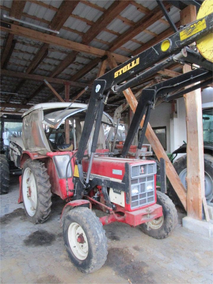 IHC Traktor 383 Frontlader Verdeck Schlepper Bulldog 38 PS in Wildenberg