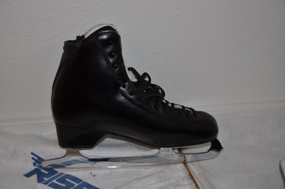 Schlittschuhe Eiskunstlauf Risport Schwarz Gr. 290 / 43,5 in Frankfurt am Main