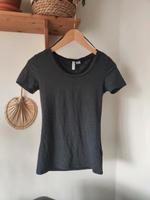 H&M divided Basic T-Shirt Dunkelblau XS Hessen - Eichenzell Vorschau