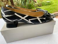 Brunate Damenschuhe, Shangai Nero, Größe: 41, schwarz/ weiß Bayern - Sulzbach a. Main Vorschau