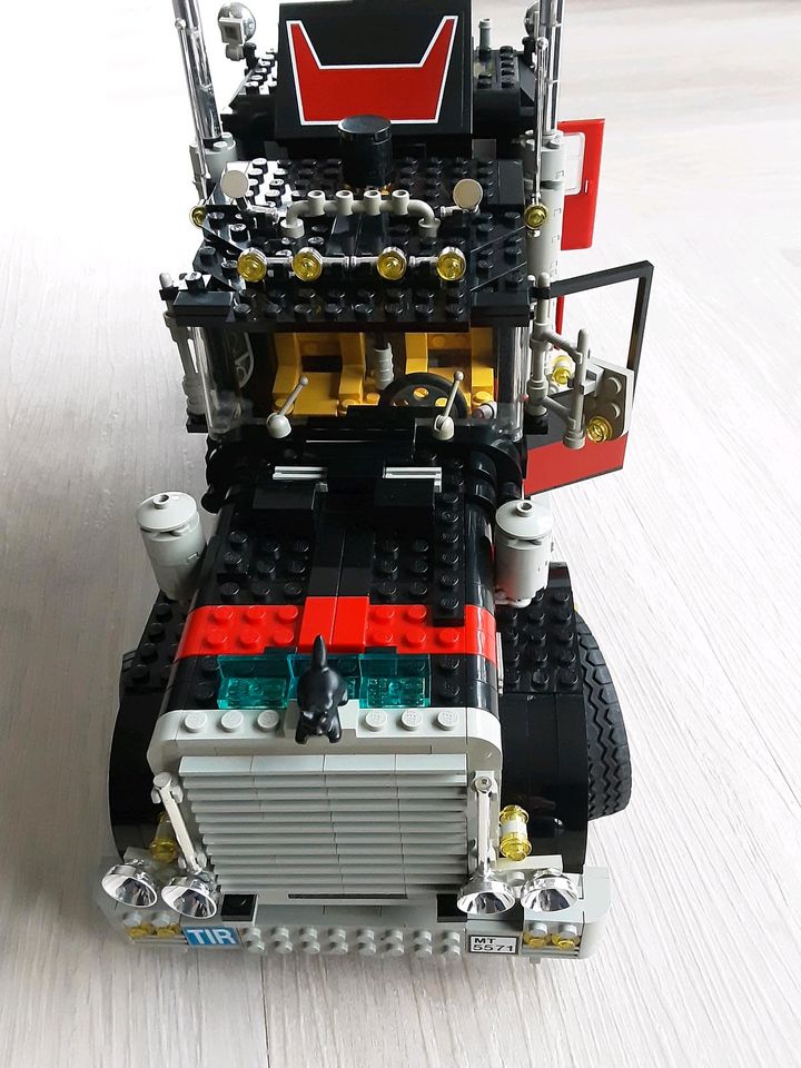 5571 Lego "Black Cat Giant Truck" aus den 90er in Köln