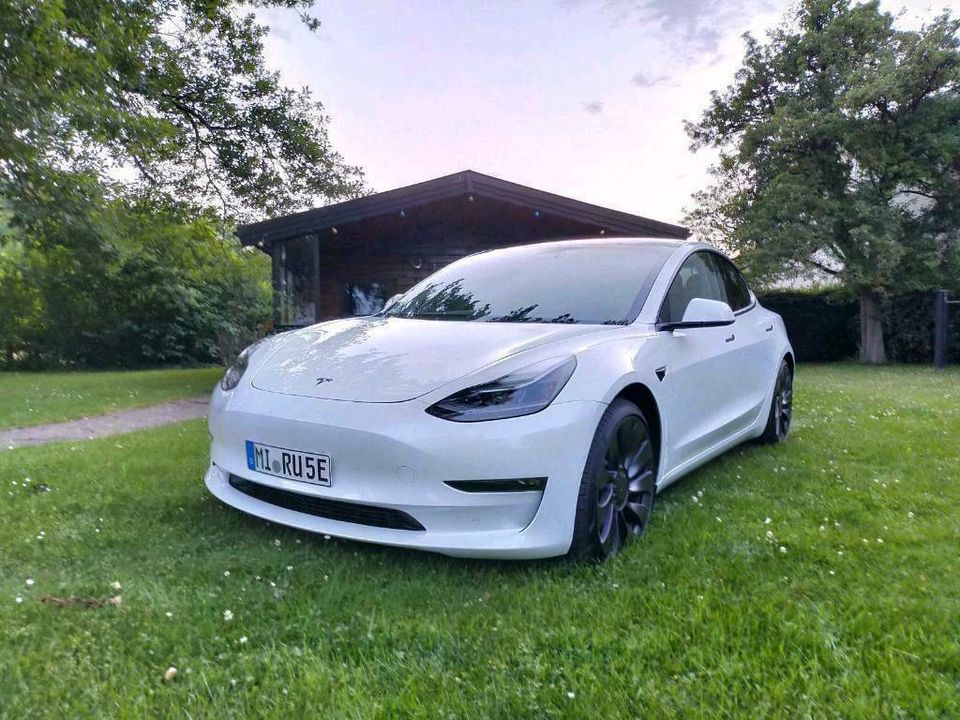 Tesla Model 3❤️FLATRATE 160€/Tag ink.Strom in Rahden