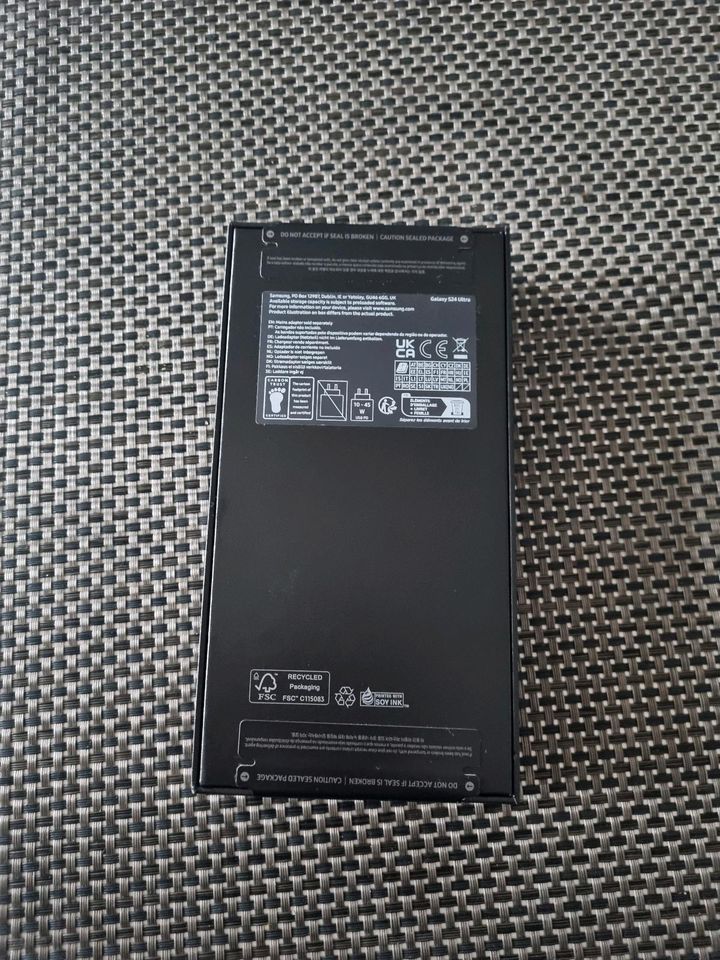 Samsung S24 Ultra 256GB Titan Schwarz Neu Ungeöffnet mit Rechnung in Langenhagen