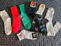 Verschenke 10 Paar neue Damen Socken / Strümpfe Gr. 39 Sachsen-Anhalt - Salzatal Vorschau