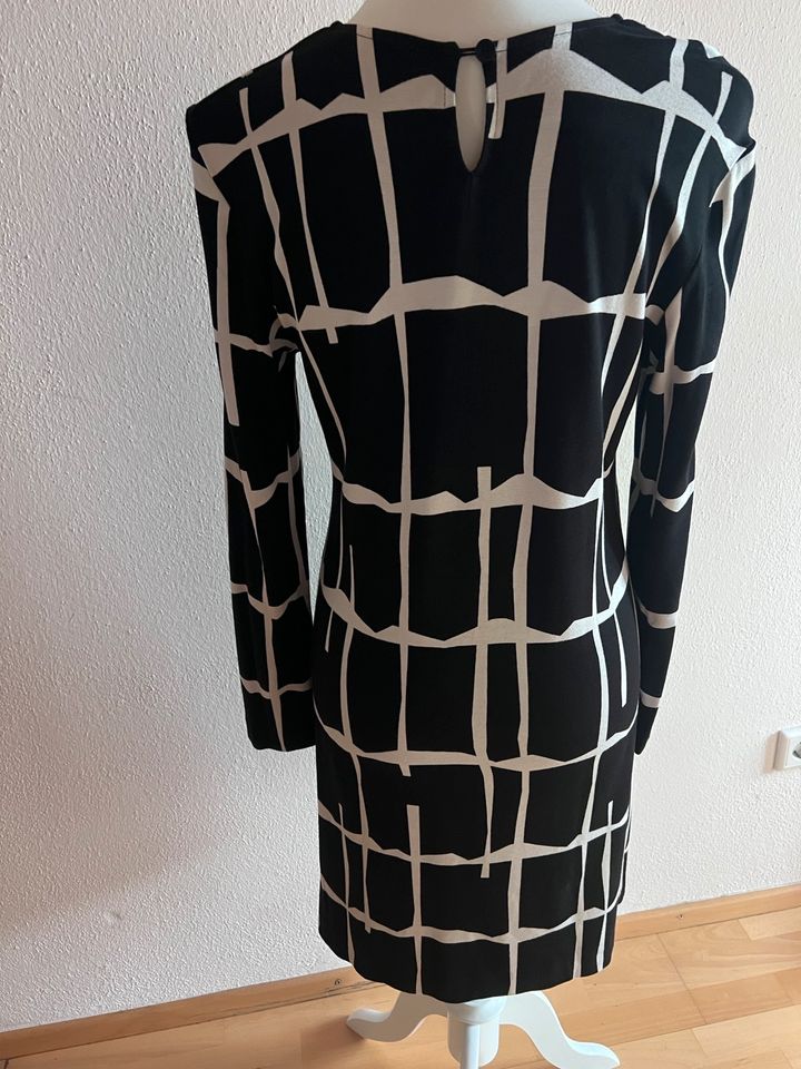 Ana Alcazar, tolles Kleid, schwarz/weiß, Größe 38 in Pfaffenhofen a.d. Ilm