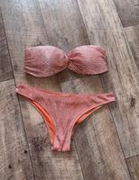 Glänzender Bikini Gold Badeanzug Gr. 38 Sachsen - Kamenz Vorschau