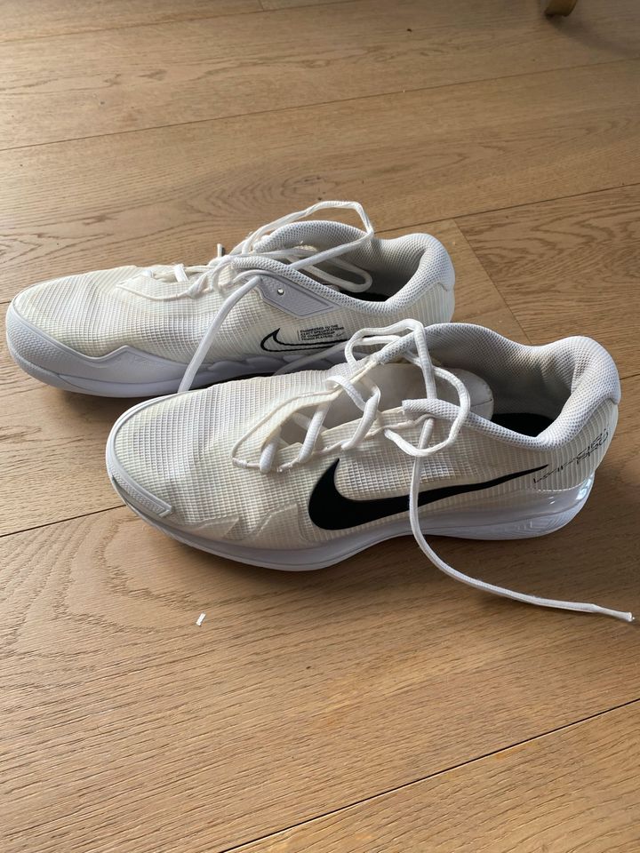 Nike vapor Pro Teppichschuhe Gr. 43 in Weissach