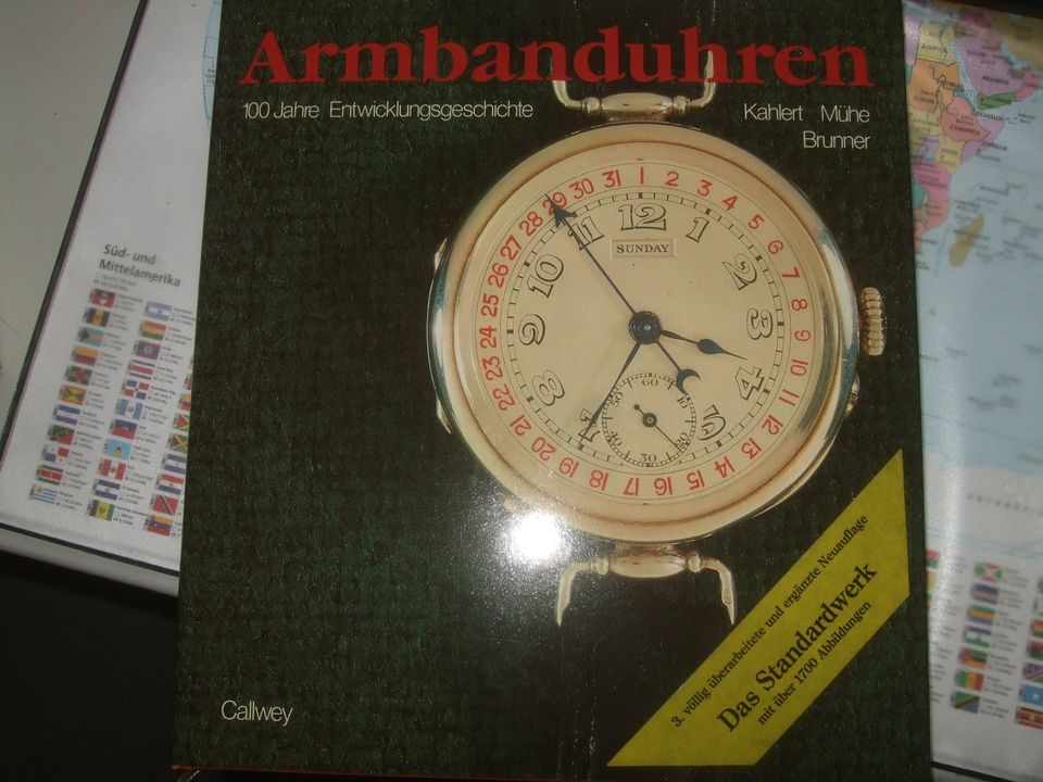 Buch * ARMBANDUHREN * 100 Jahre Entwicklungsgeschichte * 1986 * in Hamburg