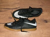 Nike Hallenturnschuhe schwarz weiß Baden-Württemberg - Esslingen Vorschau