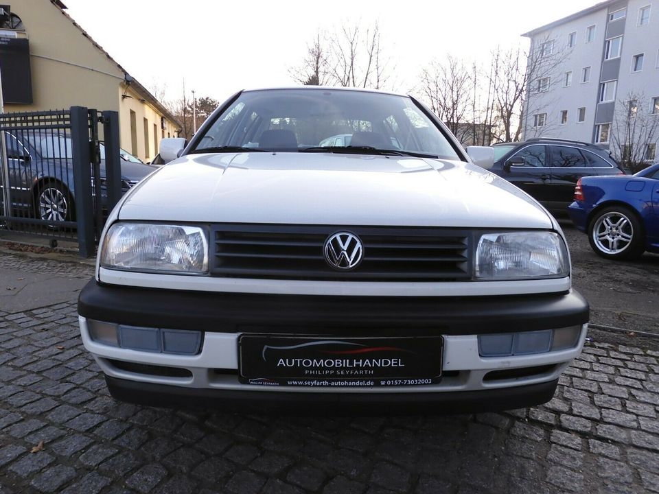 Volkswagen Vento 1.8*EURO2*OLDTIMER*ZAHNRIEMEN NEU*TÜV NEU in Berlin