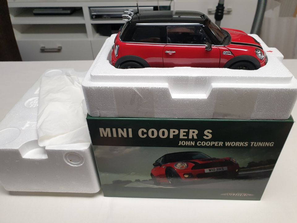 Kyosho Mini Cooper S John Works Tuning R56 JCW 1:18 OVP - NEU in Bad Köstritz  