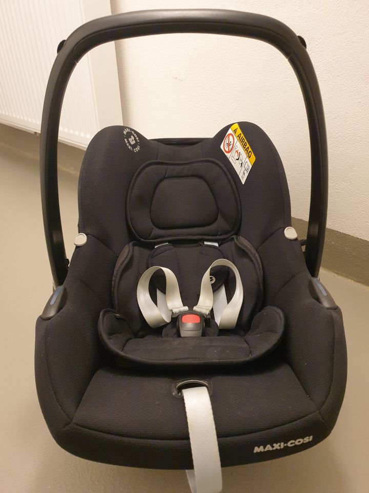 Sicherheit geht vor! Verkaufe Maxi Cosi Babyschale Tinca i-Size in Sindelfingen