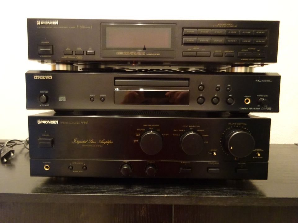 Stereoanlage (Pioneer Set - Verstärker, Tuner) u. Disc Player in  Friedrichshain-Kreuzberg - Kreuzberg | Stereoanlage gebraucht kaufen | eBay  Kleinanzeigen ist jetzt Kleinanzeigen