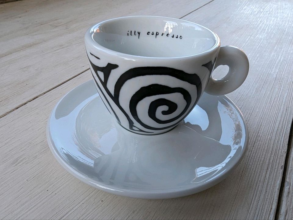 illy collection ROBERTA PIETROBELLI 1995 espresso tasse spirali