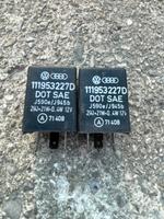 VW Audi Blinkerrelais Blinkgeber 111953227D Relai Bayern - Bruckmühl Vorschau