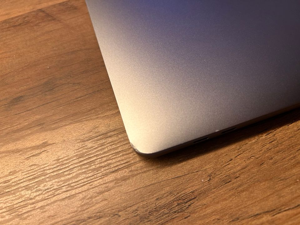 MacBook Pro 13“ 256GB in Tappenbeck