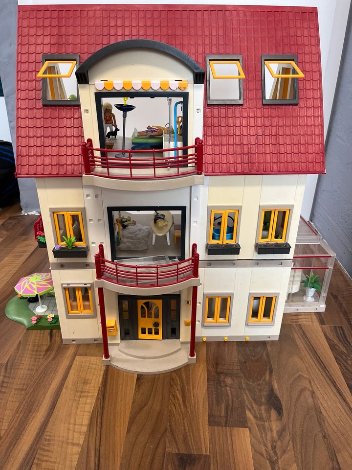 Playmobil Haus, Wintergarten, extra Stock, Möbel, Baby Küche in Stuttgart