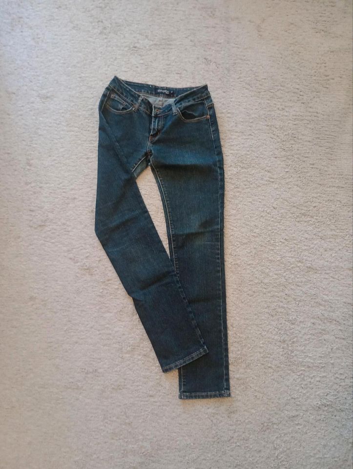 Schöne sehr gut erhaltene Jeanshose in Größe S,M, Hose, Vintage in Berlin