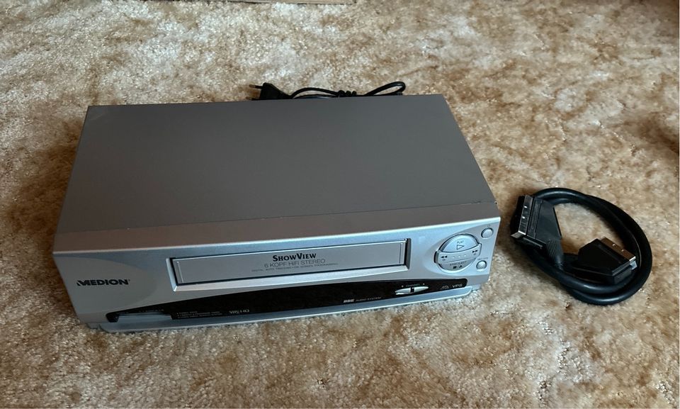 Medion MD9023 Videorecorder VHS Defekt Kostenloser Versand in Bremen