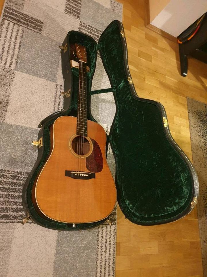 Martin HD 28 VR Gitarre Wohnzimmergepflegt in Karlsruhe