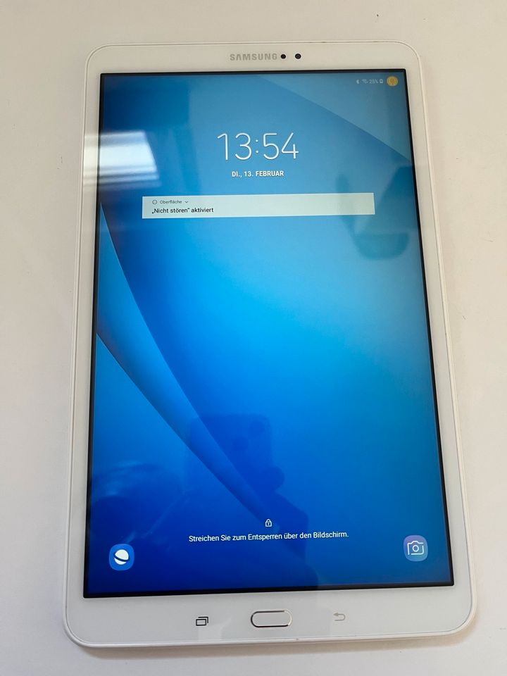 Samsung Galaxy Tab A6 (2016) SM-T580 in Neuenburg am Rhein