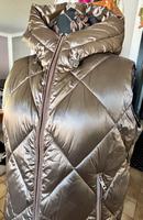 ❤️ Longweste , glänzend mit Kapuze Gr. 44 -46 / XL-XXL Schleswig-Holstein - Glinde Vorschau